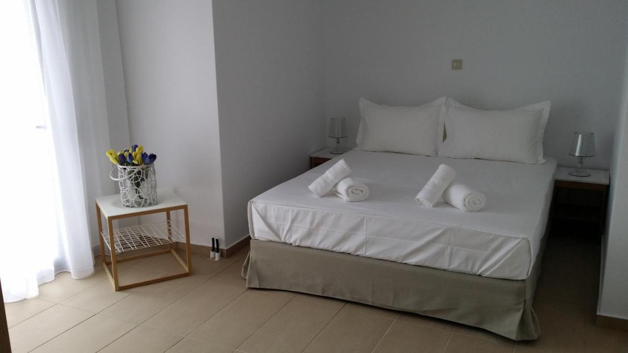 Niovi Boutique Apartments Afytos Dış mekan fotoğraf