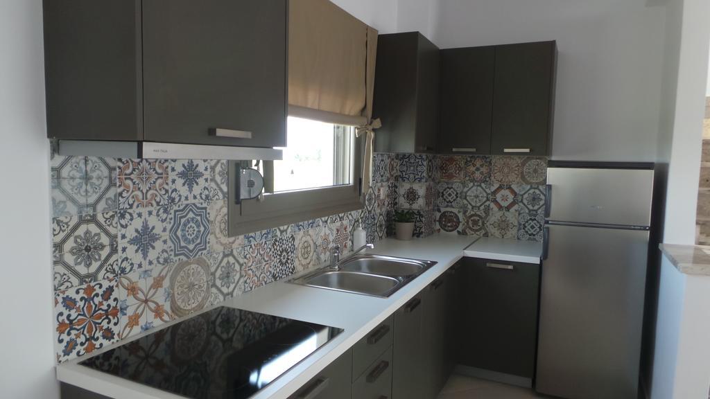 Niovi Boutique Apartments Afytos Oda fotoğraf