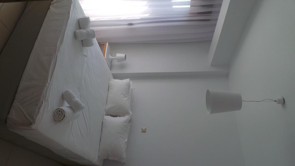 Niovi Boutique Apartments Afytos Oda fotoğraf