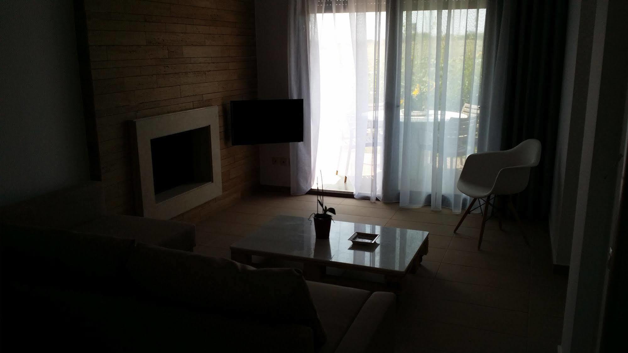 Niovi Boutique Apartments Afytos Dış mekan fotoğraf
