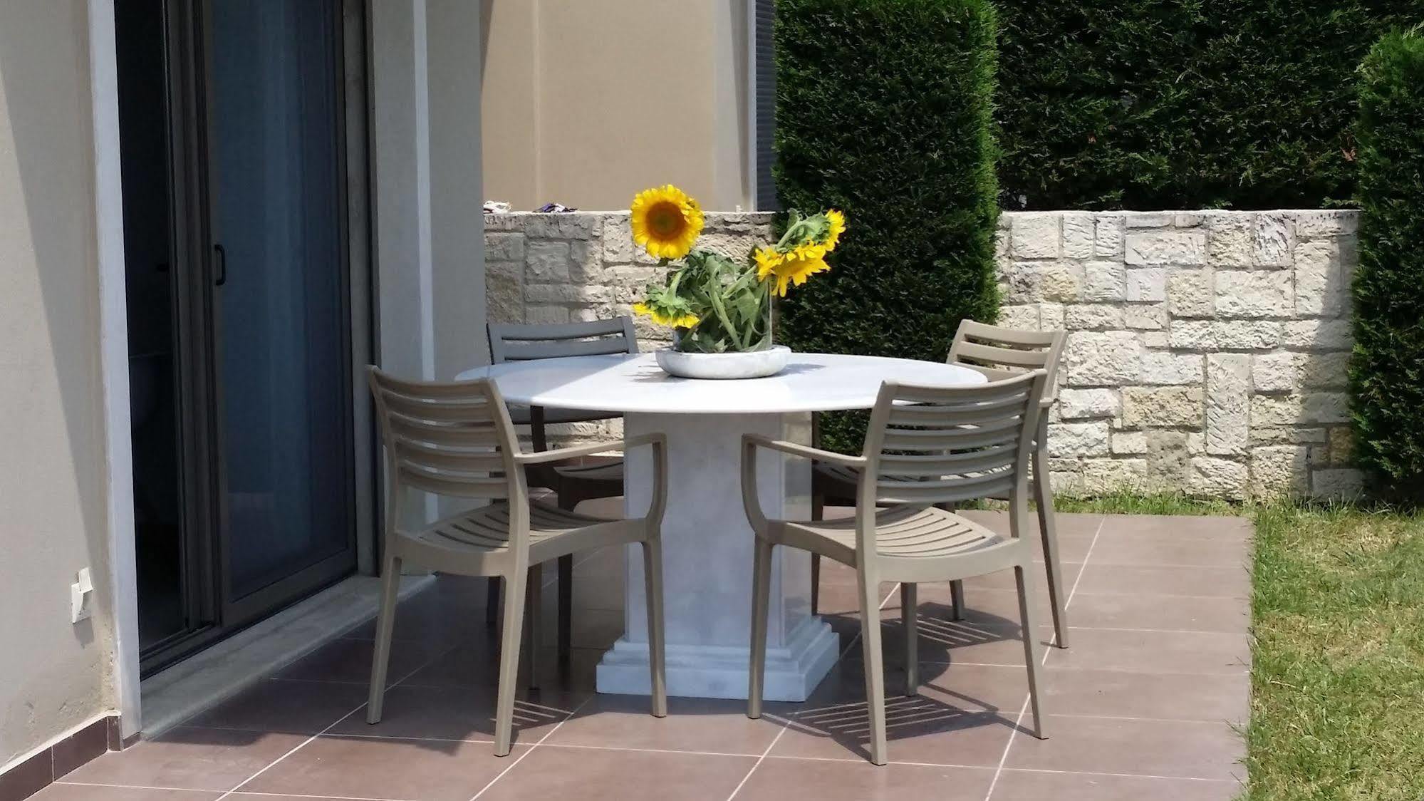 Niovi Boutique Apartments Afytos Dış mekan fotoğraf